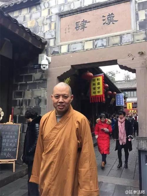 和尚为啥那么好看,一个和尚为什么这么火