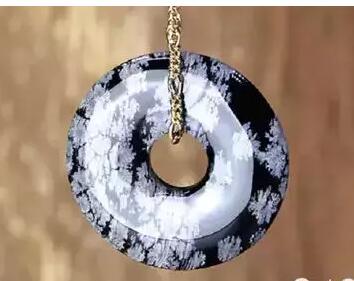 文玩科普纪录片,黑曜石和什么东西配文玩