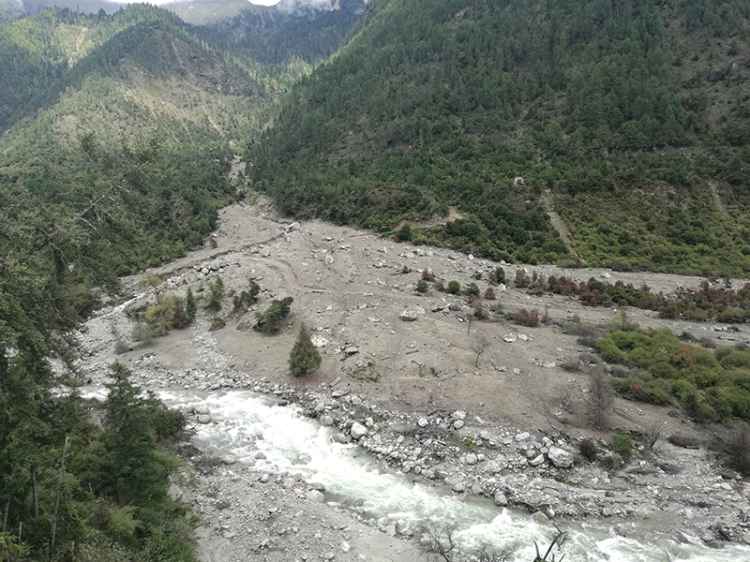 滇藏219线骑摩托进藏最全攻略,2021滇藏进藏自驾游