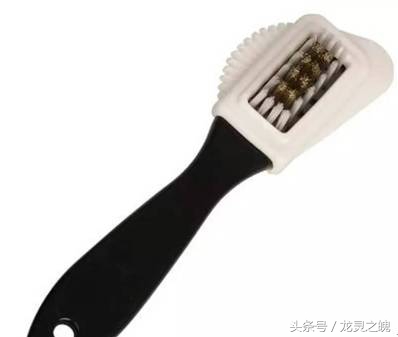 里面毛毛外面皮的衣服怎么洗,绒毛上的泥污怎么去