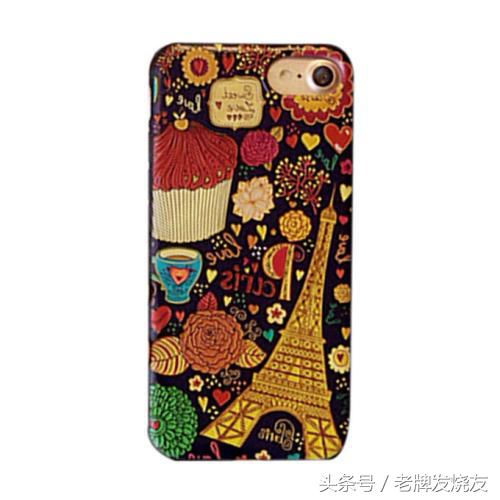 疯狂女果粉竟然每天换一款手机壳不重样