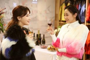 李小璐的脸经历了什么,李小璐脸很大吗