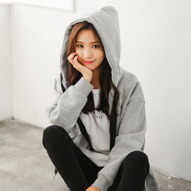 韩剧穿搭秋冬大衣卫衣,韩剧连帽拉链卫衣搭配裤子