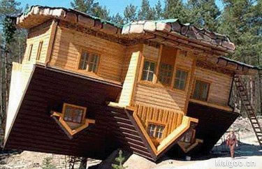 中外建筑差异视频英文,国内外奇葩建筑