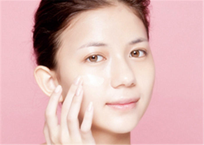 下巴老是长痘痘反反复复怎么办,下巴及两侧长痘痘反反复复怎么办