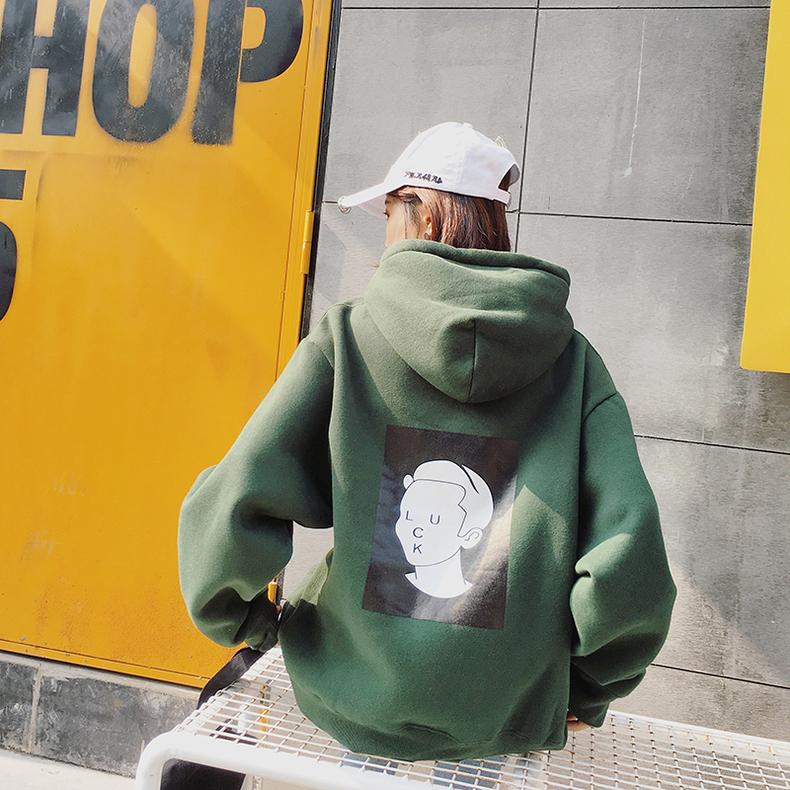 韩剧穿搭秋冬大衣卫衣,韩剧连帽拉链卫衣搭配裤子