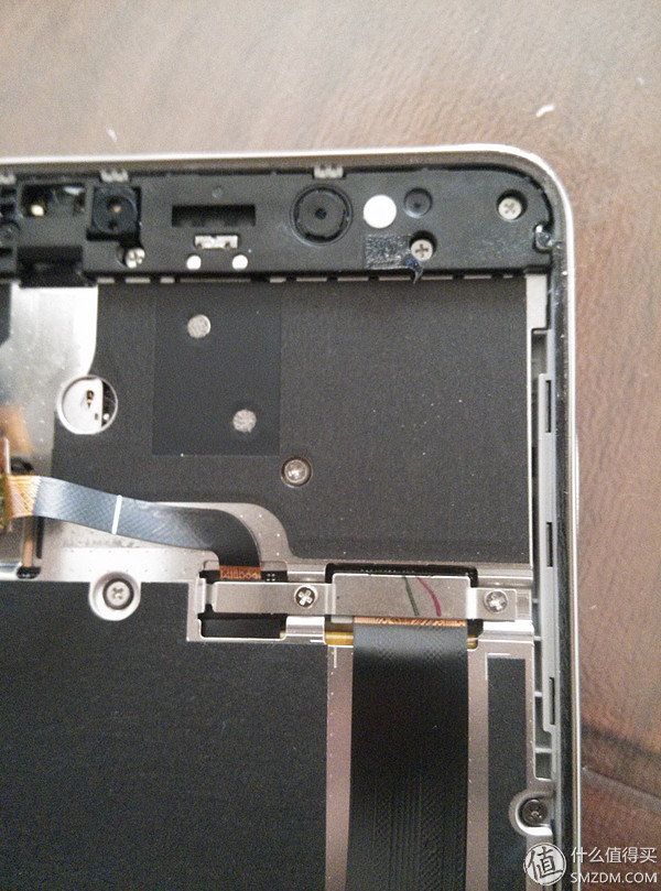 屏碎了怎么换屏,屏碎只有换屏了