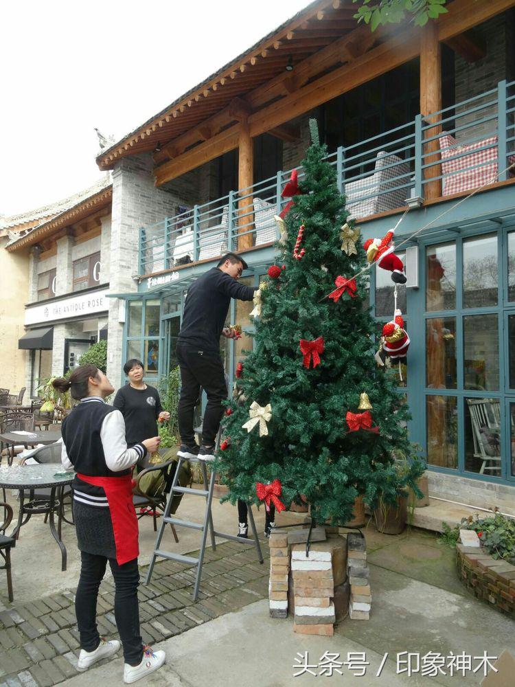 陕北俊俏女子勇闯袁家村大嘴吃四方