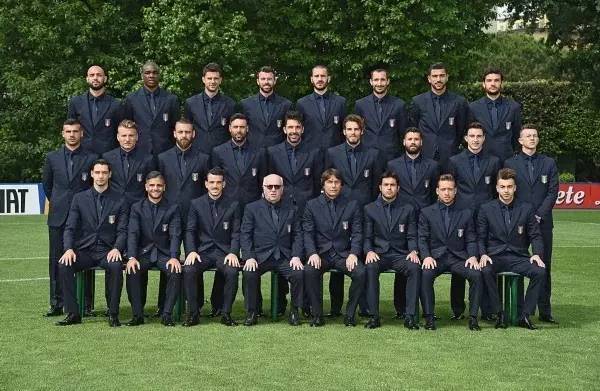 足球谁穿西装最帅,球星穿西装最帅