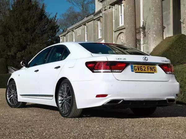 谦谦君子亦需V8！雷克萨斯LS家族历史