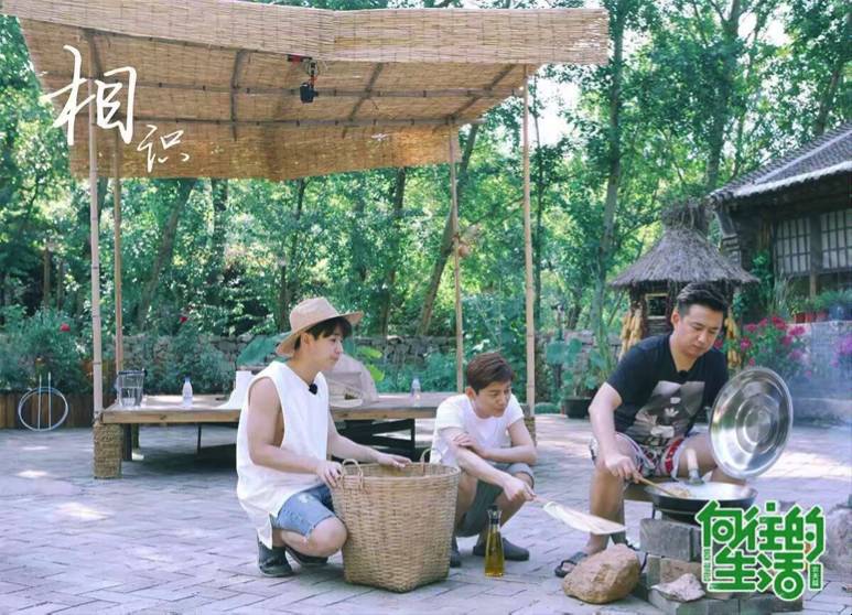 《向往的生活》的开播，也许是制作公司在内容上最顽强的一次坚持