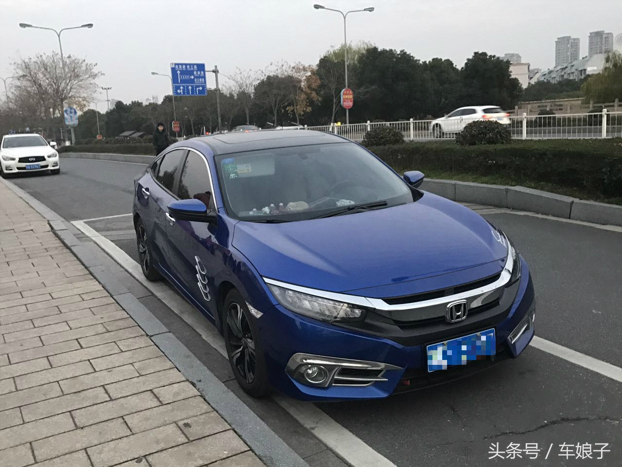 思域civic220是1.5还是2.0t,09款思域civic1.8是什么配置