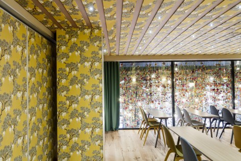 “家以外的家”繁花似锦–巴塞罗那花园餐厅