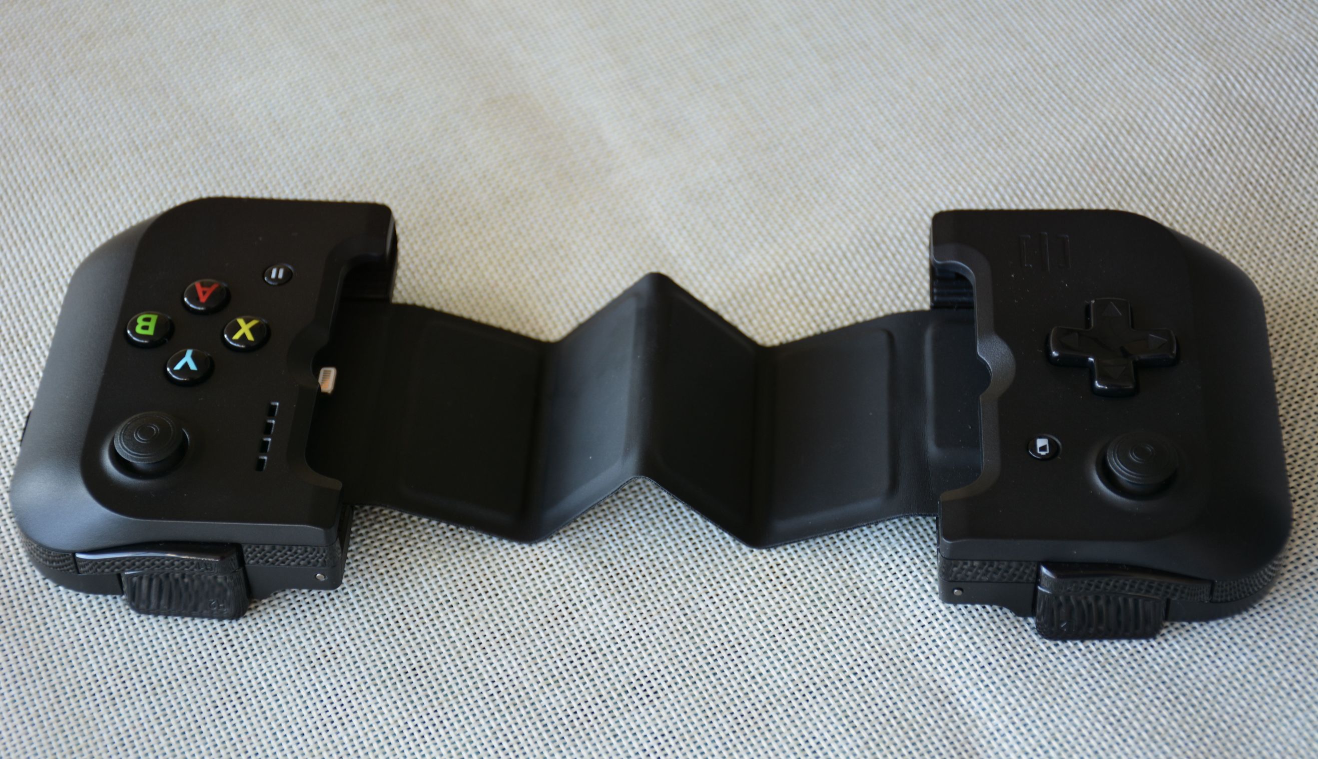 gamevice苹果手柄,最适合iphone的游戏手柄