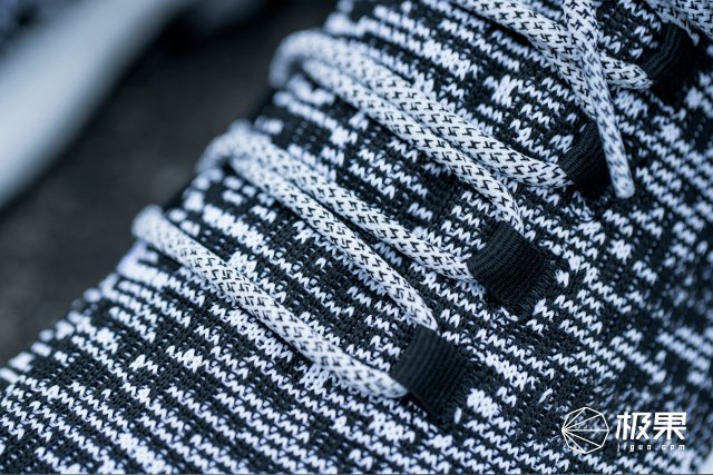 阿迪实战耐磨神鞋,阿迪面包鞋缓震