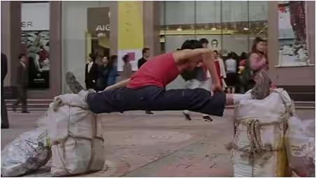 百年影帝对周星驰的评价,老外看星爷无厘头功夫