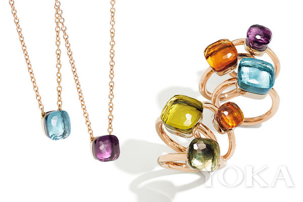 春节的甜蜜抢先尝将水果硬糖戴在身上