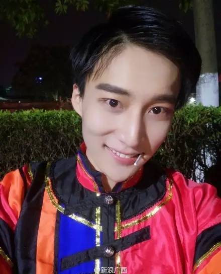 董卿口红蜜汁抢头条，这支网RED口红究竟是哪款？baby杨幂刘诗诗迪丽热巴……女明星同款唇色你也可以get！