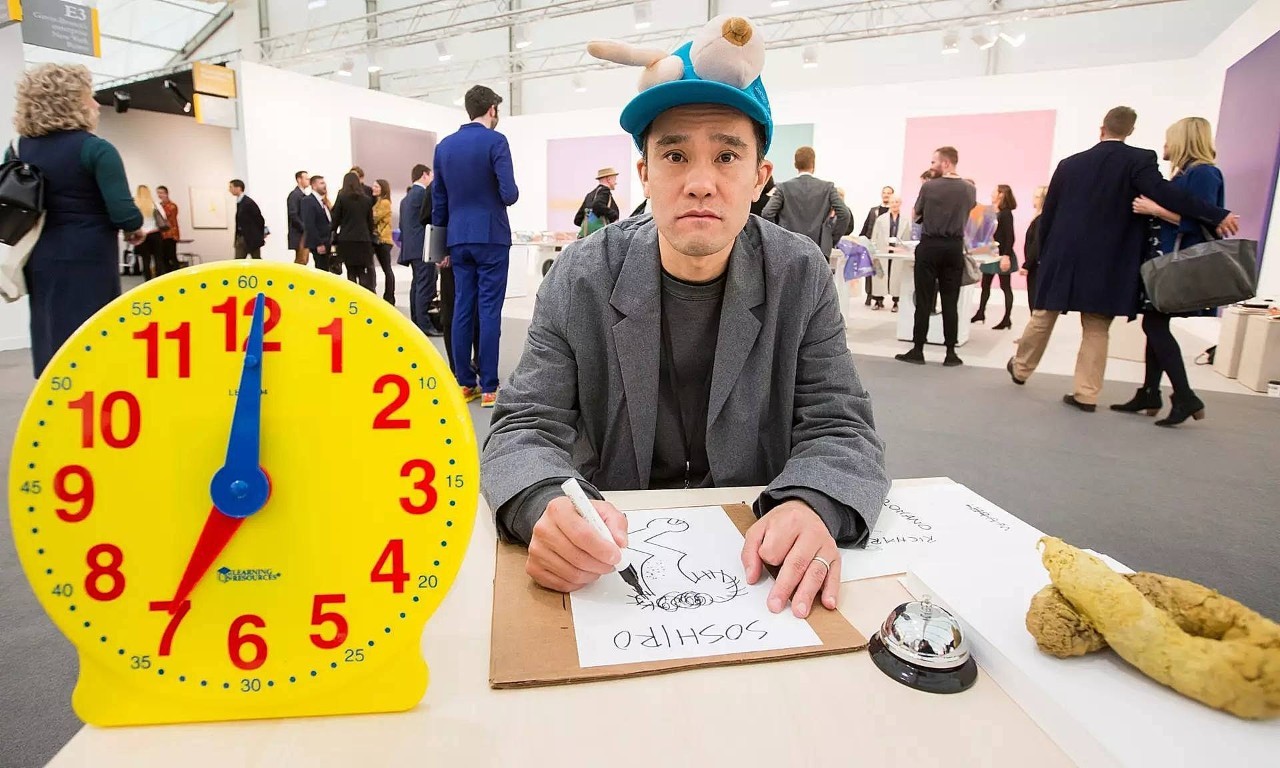 放弃大师改投冷门怪咖,优衣库的艺术跨界越跨越魔性!