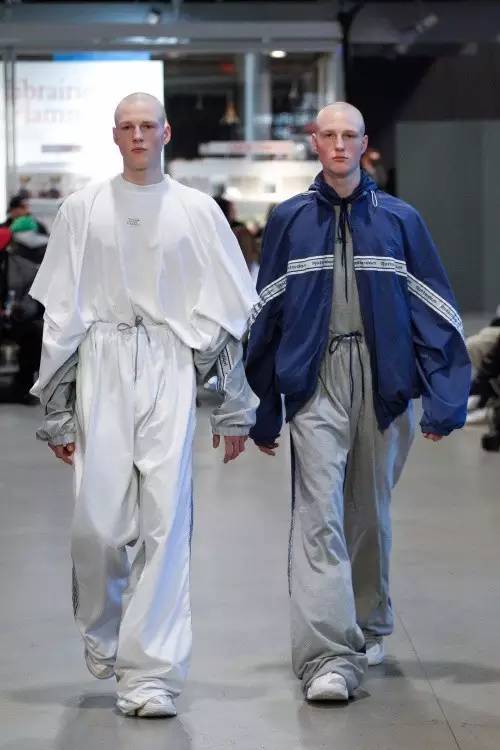 vetements最新款,vetements经典款