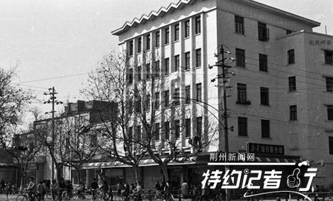 特约记者行郁金香完整版,特约记者行最新视频