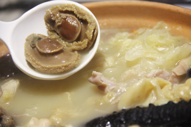 海参鲍鱼花菇鱿鱼佛跳墙,佛跳墙香菇鸡汤鲍鱼