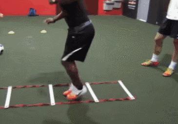 足球初学者体能训练计划,足球比赛后如何恢复体能