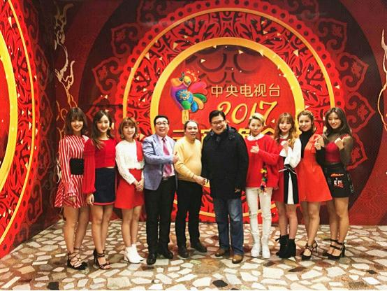 董卿主持人元宵晚会2011年,2016年元宵晚会魔术董卿