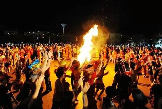 直击各地元宵节活动,广西元宵节活动有哪些