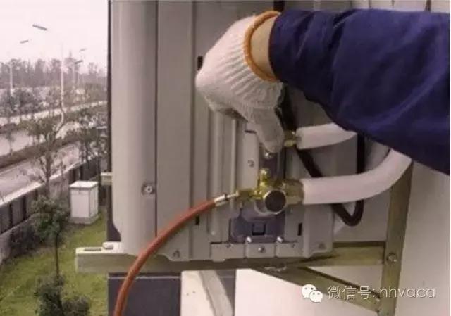 空调冷媒怎么加进去,汽车空调冷媒是全换还是添加