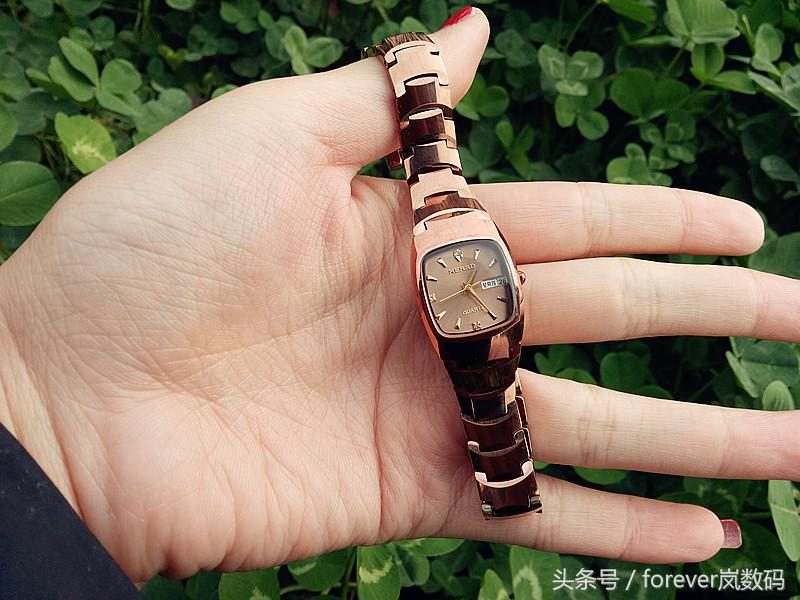 钨金双日历女表,钨钢防水简约女表