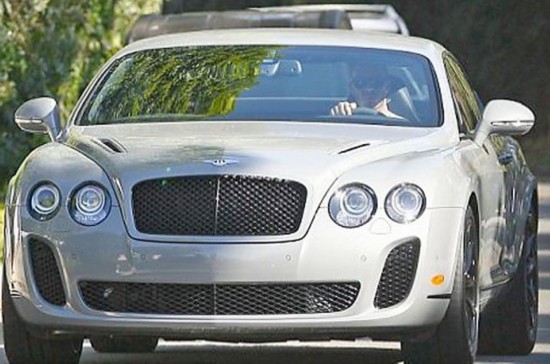 贝克汉姆年轻时和贝嫂,贝嫂和贝克汉姆分头带娃