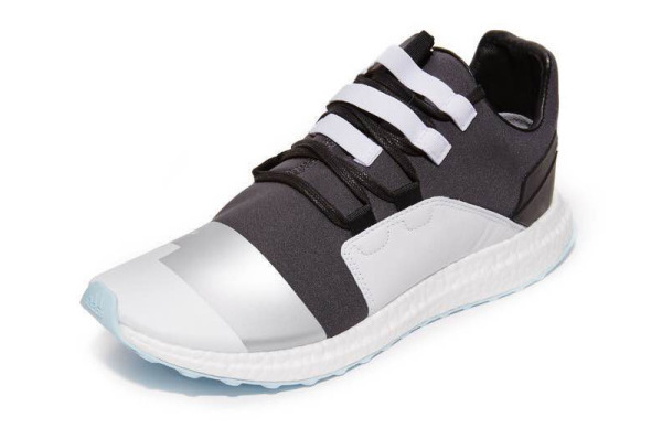 怎么提醒男朋友情人节送礼物 (怎么回复男朋友送的情人节礼物)