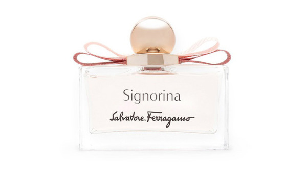 两千左右给女朋友买什么礼物 (200元给女朋友买什么礼物)