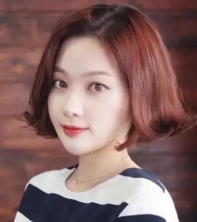 发型怎样打理不显秃头,发型快速打理教程