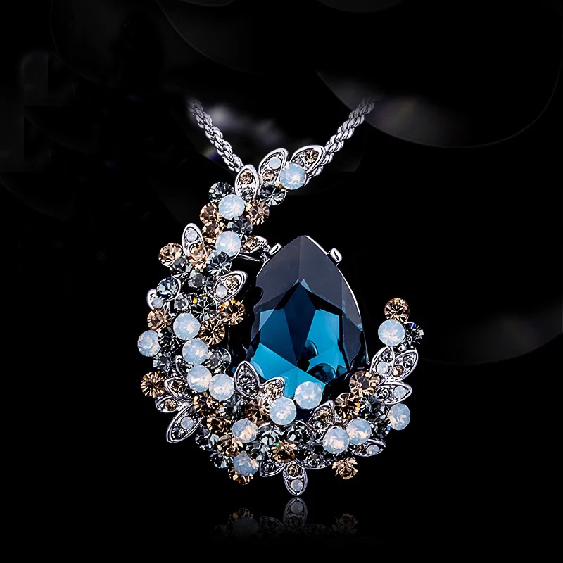 施华洛世奇新年礼物饰品,情人节快到了送女朋友礼物