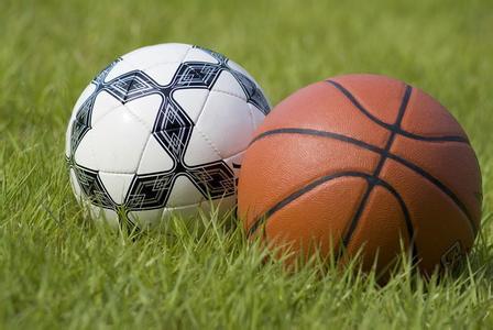 足球为什么比不了篮球,篮球和足球哪个容易学