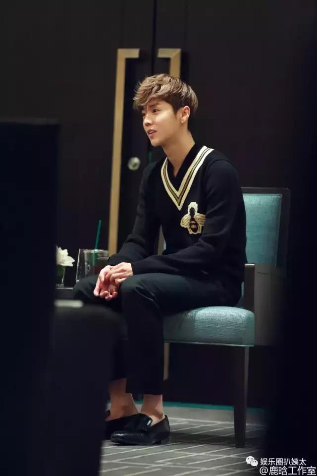 郭德纲撞衫王源视频,郭德纲和林志颖的撞衫