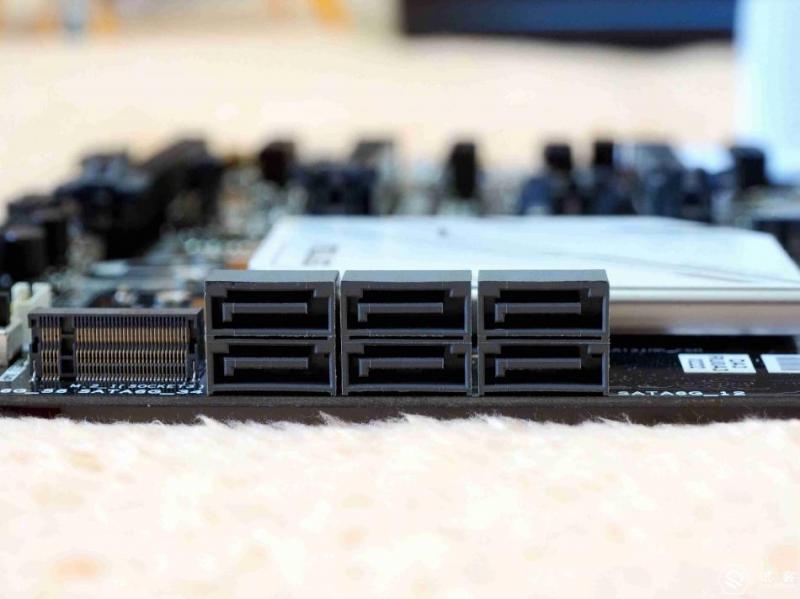 酷睿cpu和华硕cpu哪个更好,攒机cpu主板哪个贵点