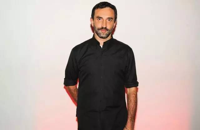 传LVMH5亿美元收购Supreme；迪奥第二季增幅达两位数