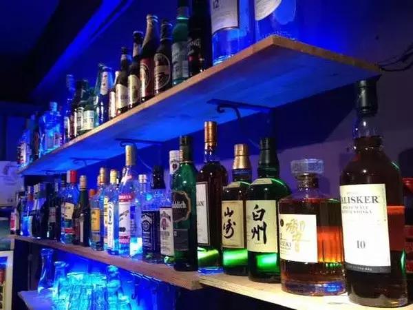 成都地下民谣小酒馆,除了赵雷以外的民谣歌手