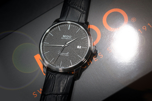 购表指南：两万元预算能什么样的表？