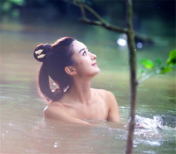 女星出水芙蓉影视片段,刘亦菲赵丽颖最美照片