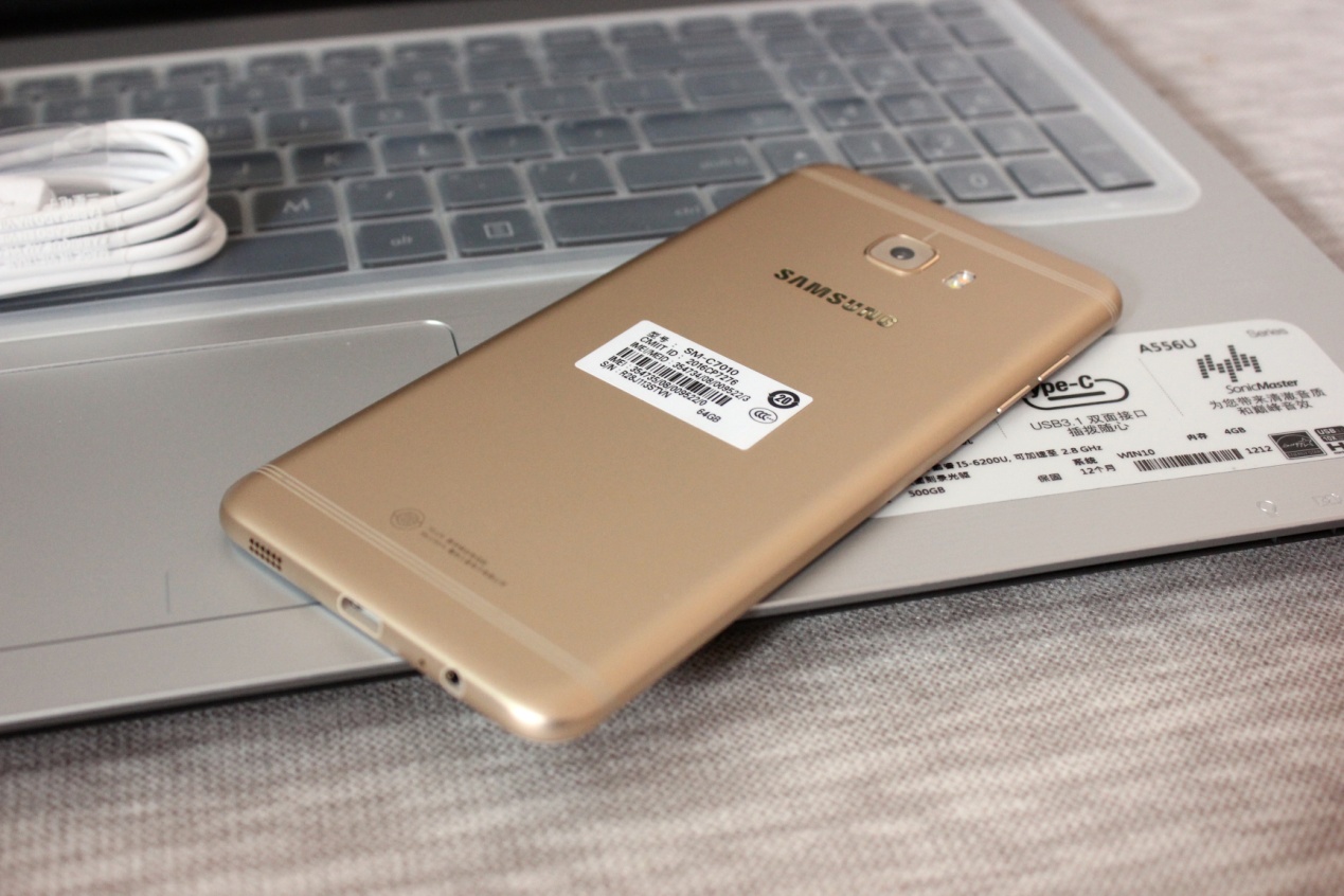 铜管散热和碳纤维散热,骁龙626三星c7