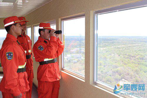 战前沿精兵护生态育忠魂情洒大青沟