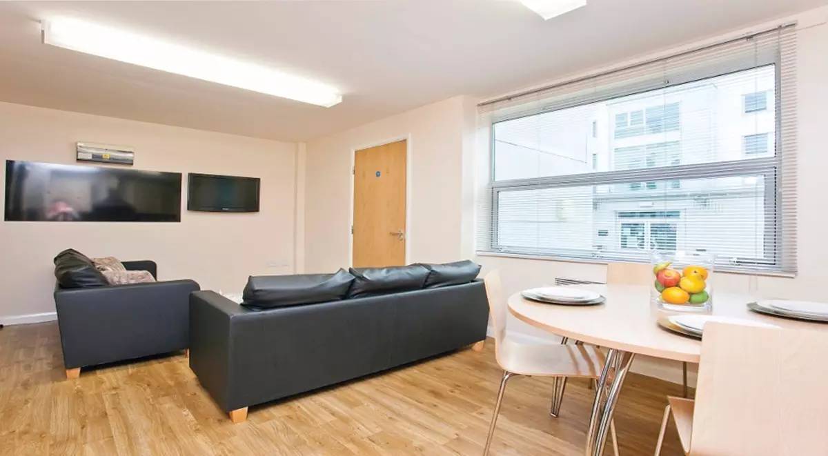 英国诺丁汉留学一年住宿费用,英国诺丁汉住宿攻略