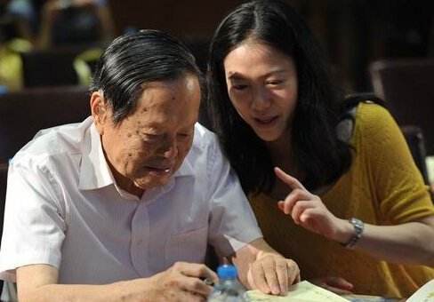 杨振宁和翁帆多大年龄结婚,翁帆嫁给杨振宁的年龄