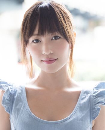 简单易学高马尾显脸小又减龄发型,适合国字脸的马尾发型女