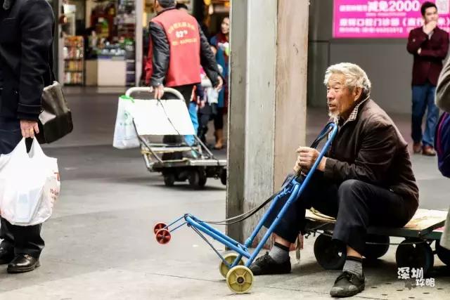 下一站罗湖站视频,罗湖下一站幸福茶餐厅服务员