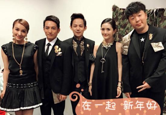 杜海涛为什么给韩国人跪下,杜海涛回应给韩国人跪下的视频